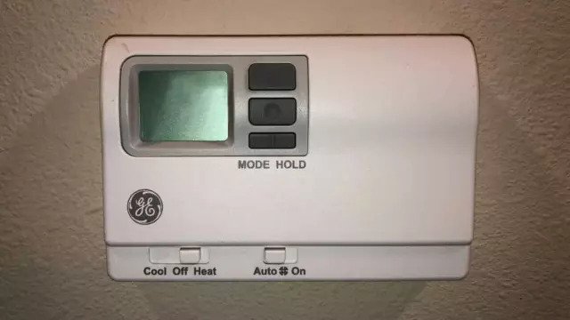 Why did my Rv thermostat go blank